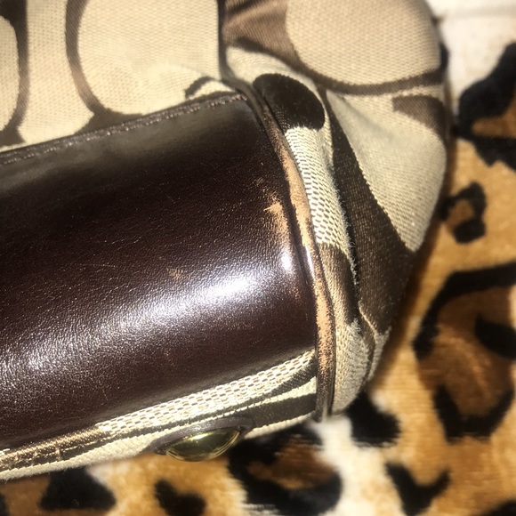 Coach Tote w/ Wallet - Picture 11 of 16